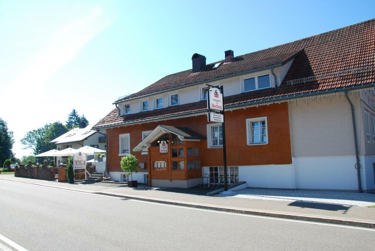 Landgasthof Zum Dorfkrug Hotel Häusern Buitenkant foto